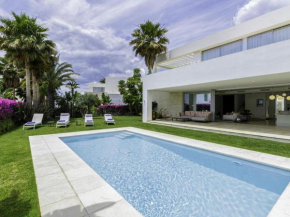 Fantástica Villa moderna en Rio Real